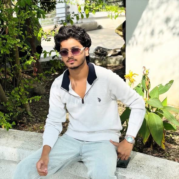 HALF ZIPPER SWEATER - OFF WHITE