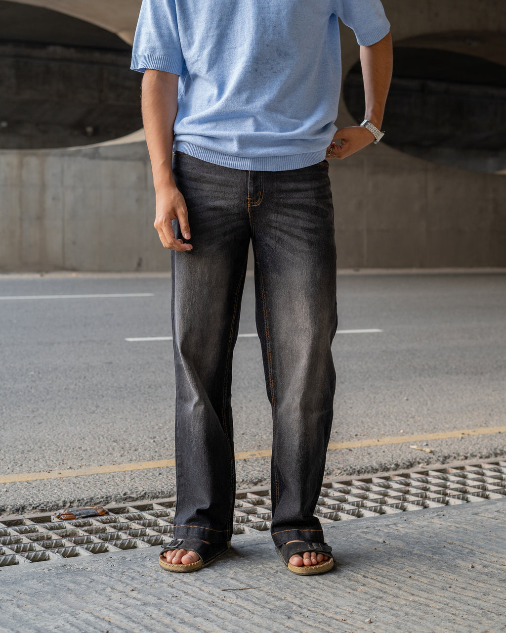 Black Scared Straight Cut Pant
