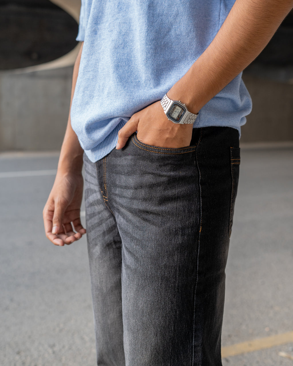 Black Scared Straight Cut Pant