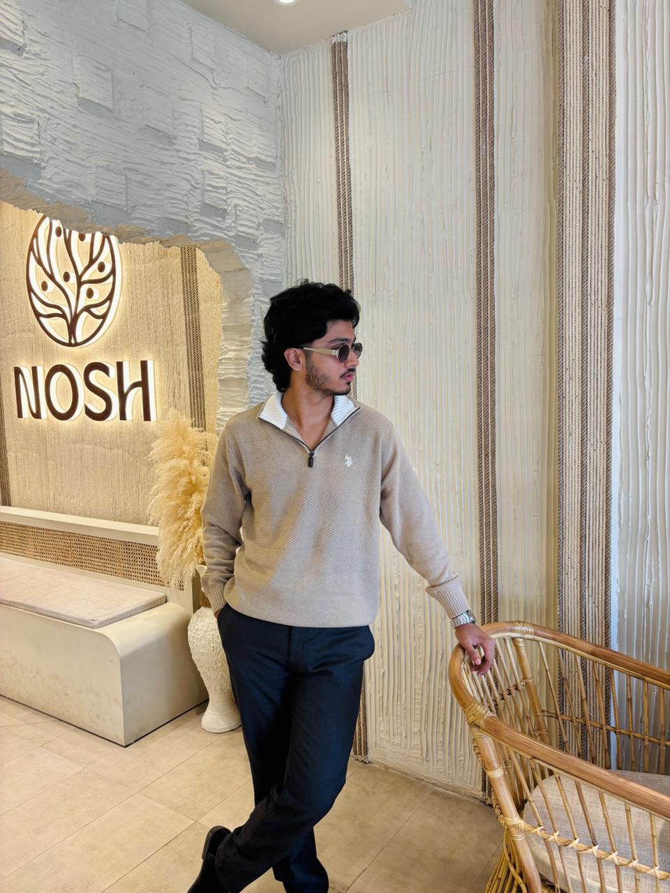 HALF ZIPPER SWEATER - BEIGE